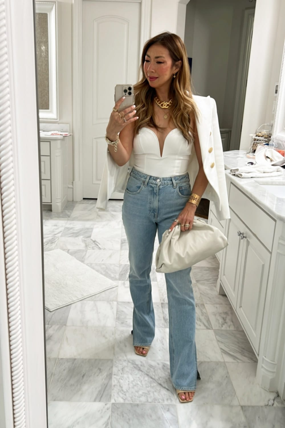 style of sam in split hem jeans, how to style split hem jeans